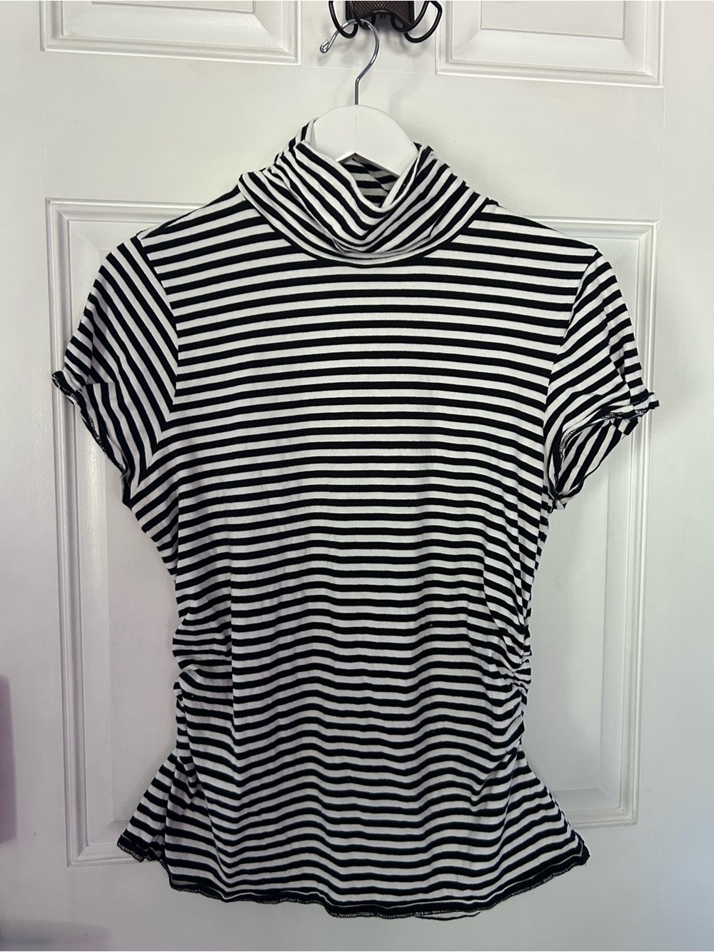 Kenneth Cole Reaction Black & White Striped Turtleneck Tee